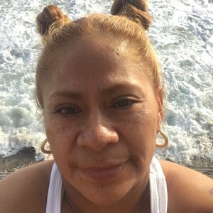 Meet your Posher, Alba